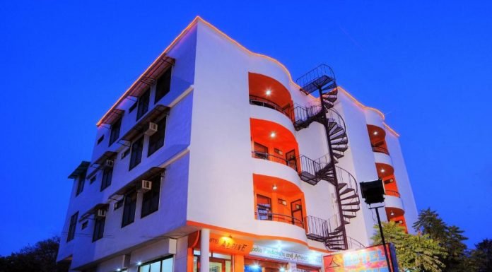 Hotel Alpine Agra hotel alpine agra