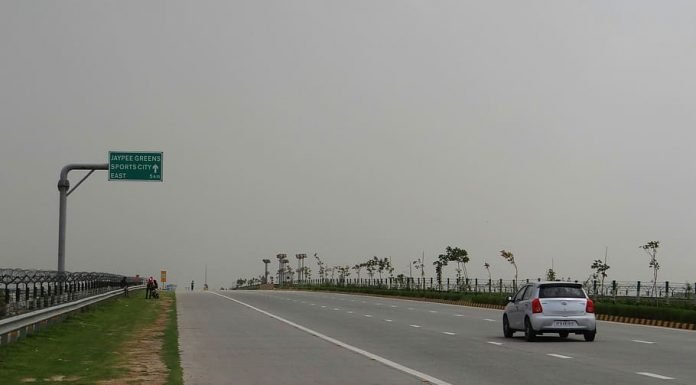 Cab yamuna expressway Agra