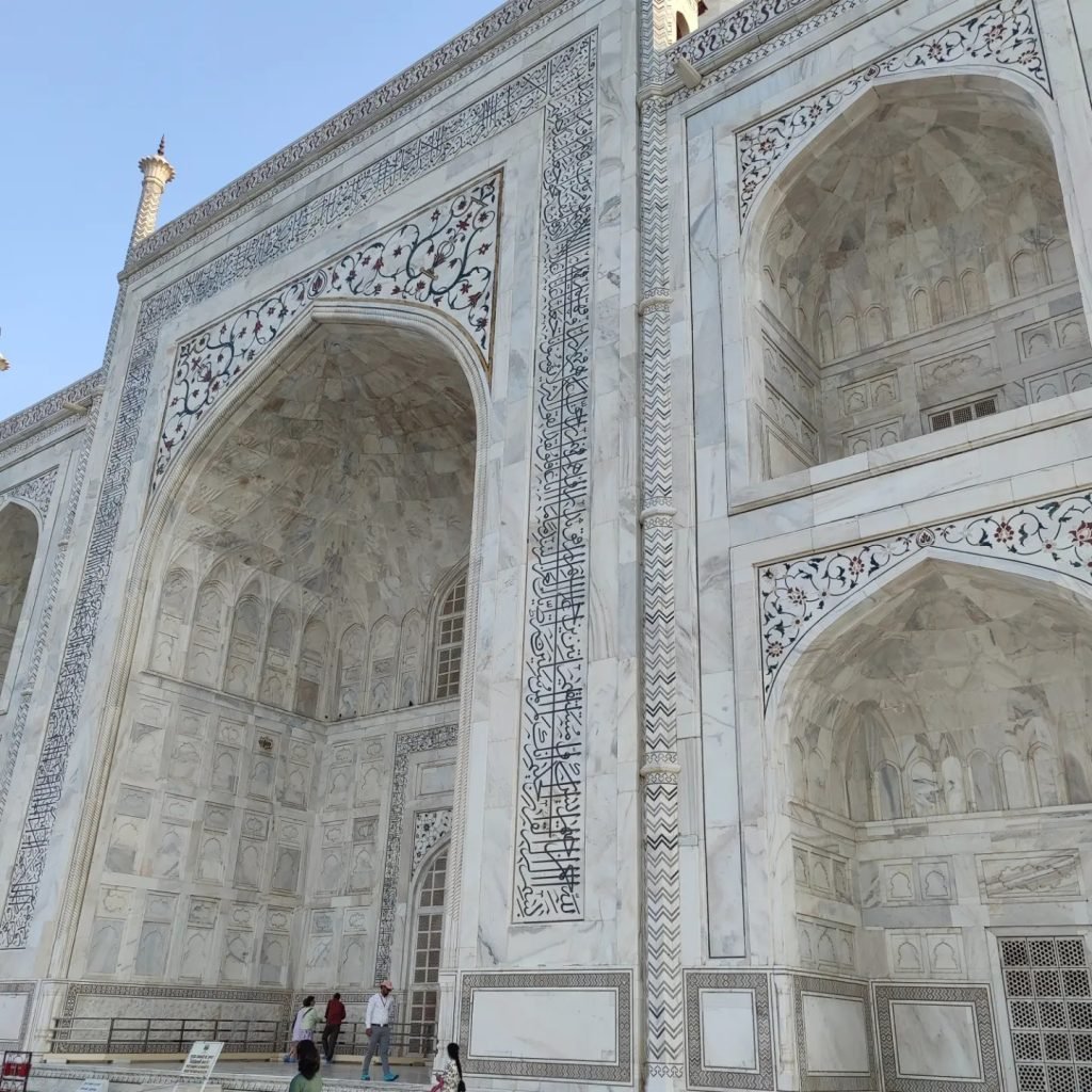 Taj Mahal close up picture